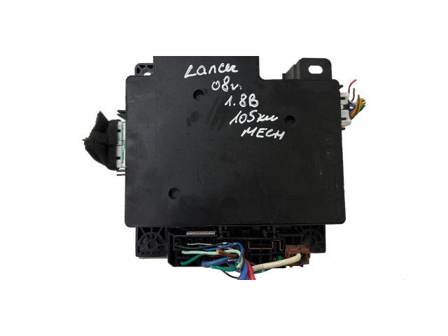 Блок предохранителей 8637A465, 518985007 Mitsubishi Lancer VIII