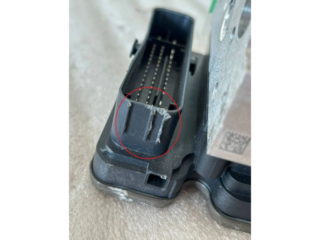 Jednotka ABS 9J1614095S Porsche Taycan 9J1 2019