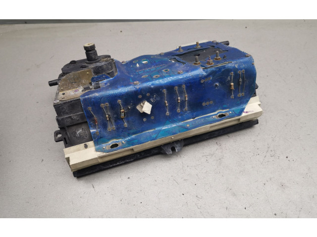 Панель приборов Volkswagen Golf II