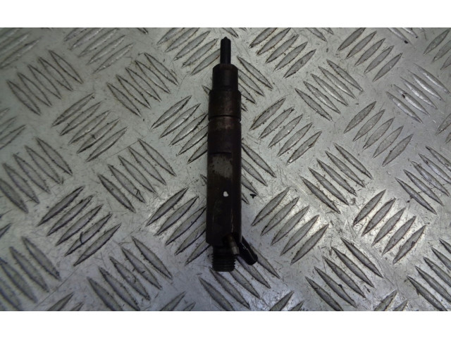 Vstřikovač 028130201T Seat Toledo II (1M)