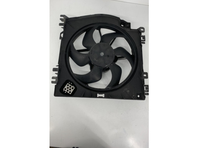 Вентилятор радиатора         Renault Clio III 