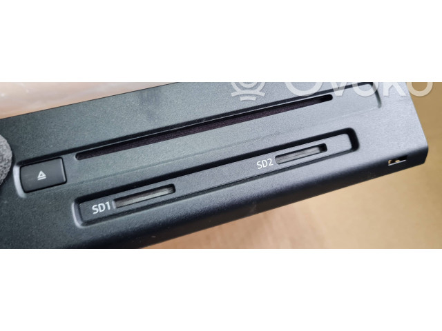 Блок предохранителей 1K0937132F   Audi Q3 8U    