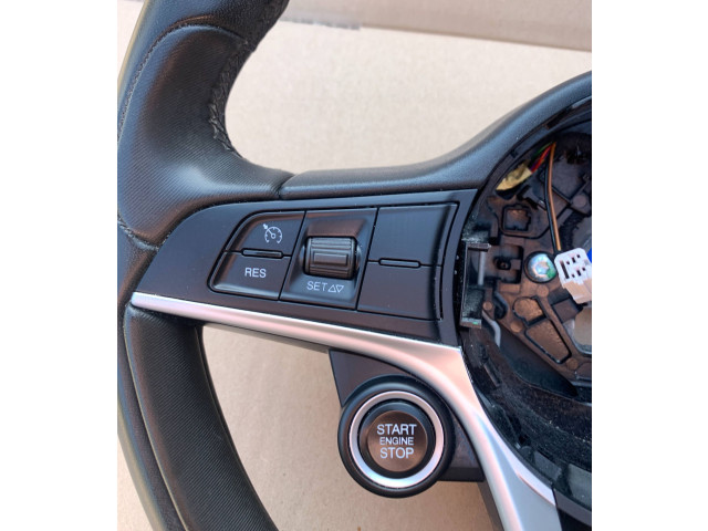 Volant Alfa Romeo Giulia 2016 01561262920