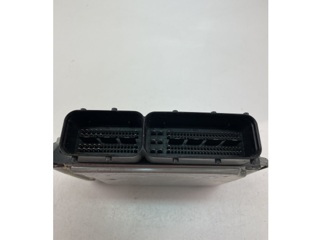 Блок управления двигателем Блок управления 03G906021HR, 0281013680   Volkswagen PASSAT B6