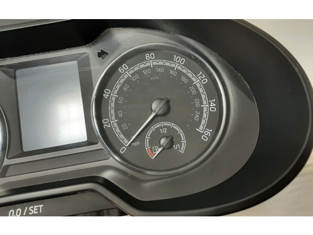 Панель приборов 5E0920980F Skoda Octavia Mk3 (5E)