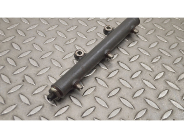 Топливная рампа Jaguar XJ X350 2.7 для двигателя AJD