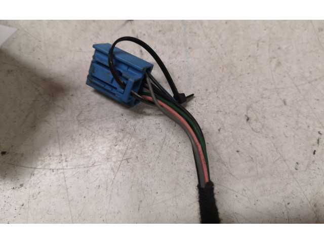 Зеркало электрическое     правое    Volvo V50  2004-2007 года   