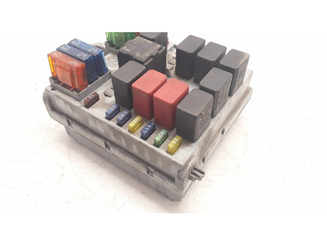   Pojistková skříňka 60679253   Lancia Thesis 2003