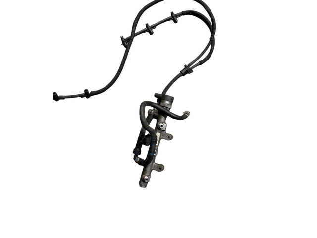 Топливная рампа 059130090   Audi A6 S6 C5 4B  