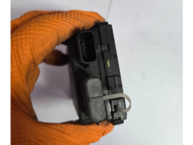 Блок управления 10R030767   Opel Combo B