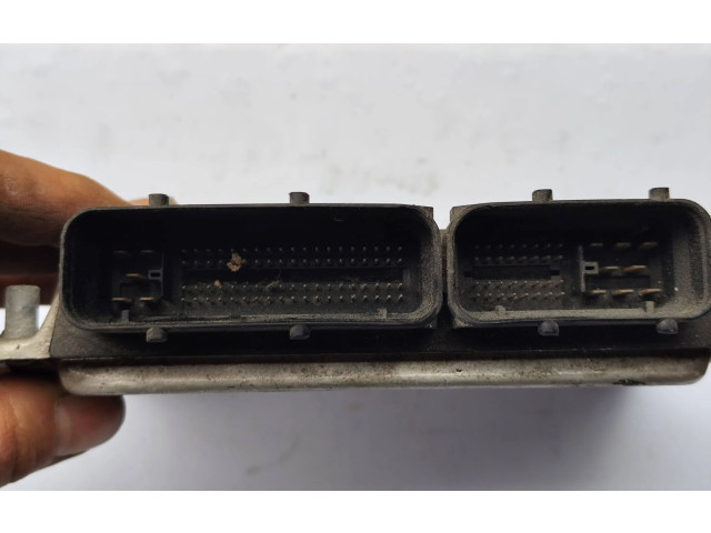 Блок управления двигателя 038906019LR, 0281011143   Ford Galaxy