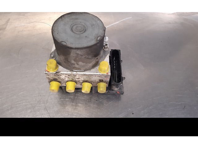 Блок АБС 333304023160   Toyota  Corolla Verso E121  2001 - 2004 года