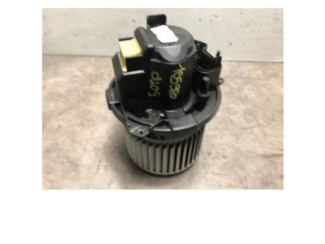 Вентилятор печки 272104788R, 272104788R Renault Clio V