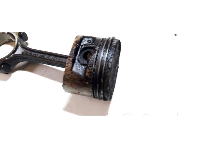 Поршень с шатуном Nissan Micra для бензинового двигателя 1.0