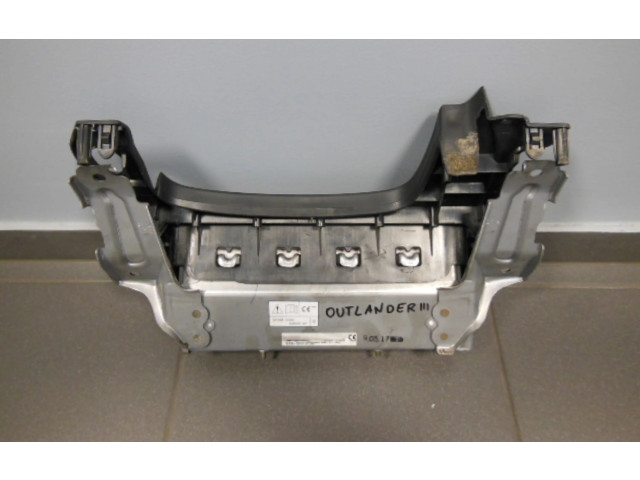 Подушка безопасности для колен WEWET4TW563 Mitsubishi Outlander