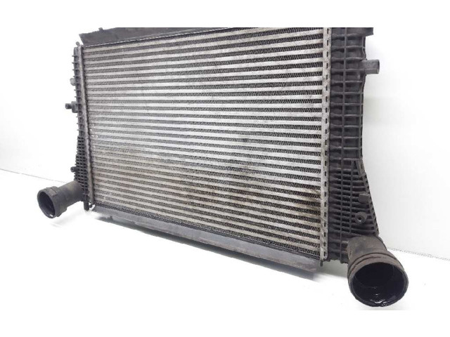 Интеркулер  3C0145805G   Volkswagen Passat Alltrack 