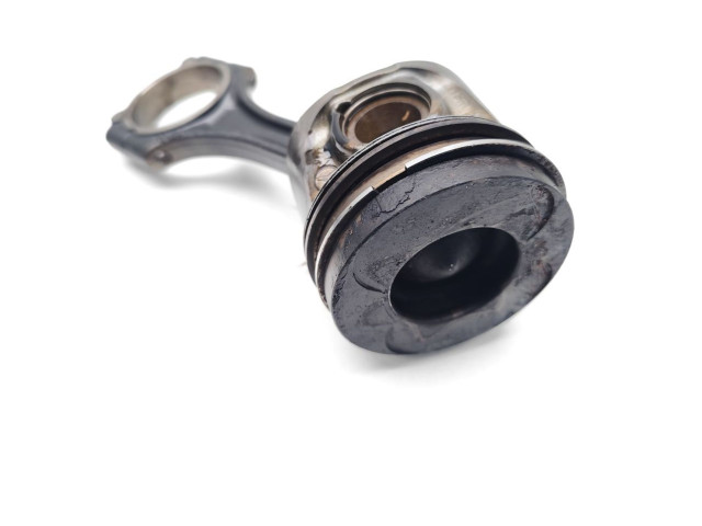 Píst OM640.940, 640.940 Mercedes-Benz A W169 OM640.940