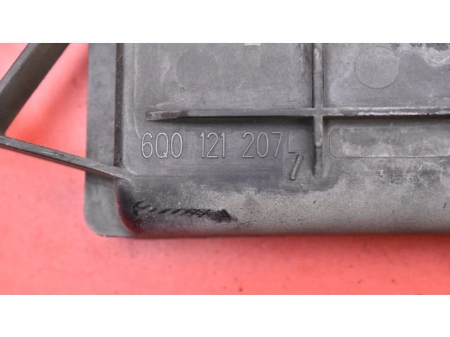 Вентилятор радиатора 6Q0121207, 6Q0121207 Skoda Fabia Mk1 (6Y)