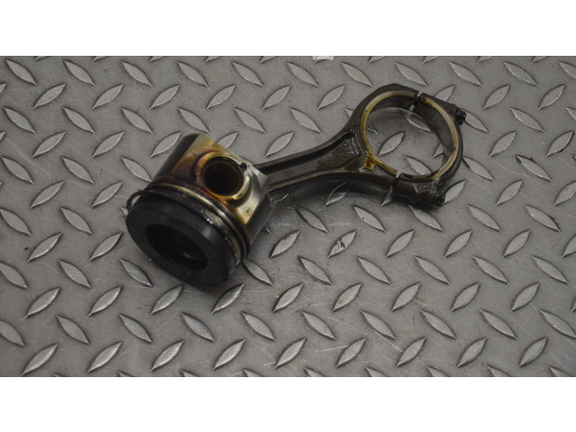 Píst BHS   Audi Q7 4L    CJMA 