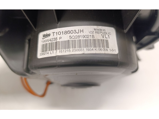 Вентилятор печки    5Q2819021B   Audi A3 S3 8V