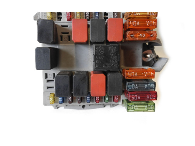   Pojistková skříňka 46766779   Fiat Punto (188) 1999