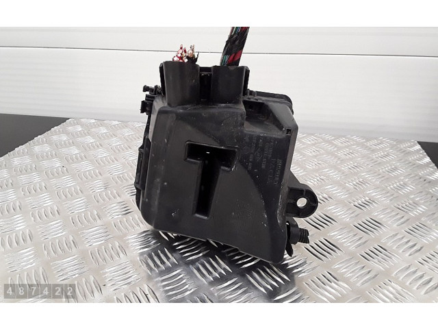 Блок предохранителей 243809584r   Dacia Logan II    