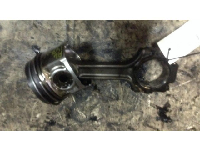 Поршень с шатуном Alfa Romeo 147 для бензинового двигателя 1.6