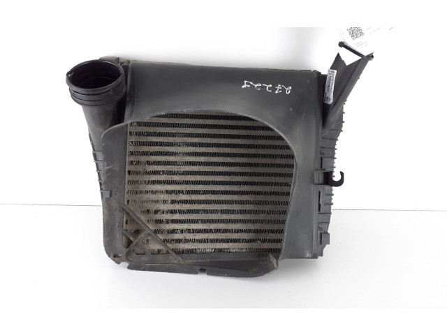 Интеркулер 7L6145804A Porsche Cayenne (9PA)