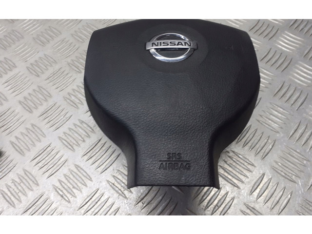 Подушка безопасности водителя    Nissan Tiida C11