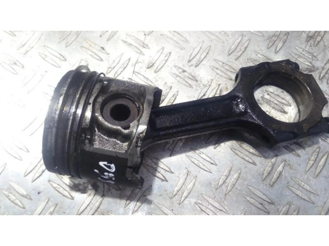 Píst Fiat Doblo pro naftový motor 1.9