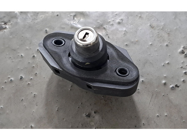 Zámek zadních dveří 7194181 BMW 7 F01 F02 F03 F04 2010