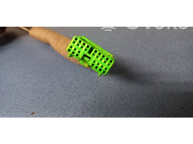 Зеркало электрическое        Volvo V70  2000 - 2004 года   