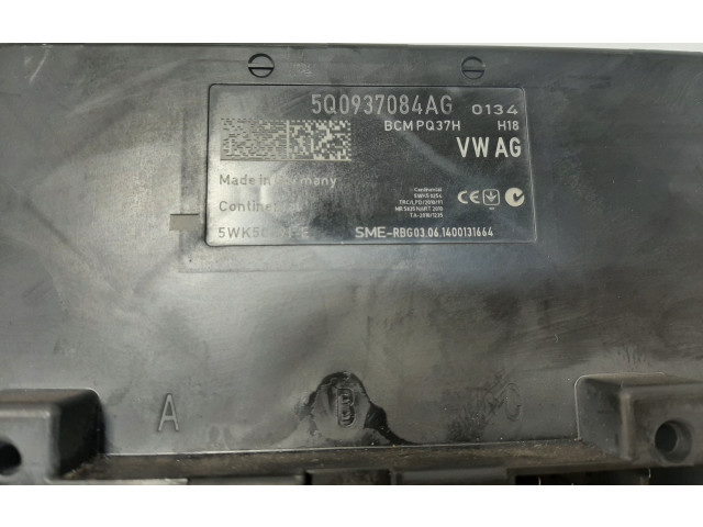 Блок комфорта 5Q0937084AG   Skoda Octavia Mk3 (5E)   