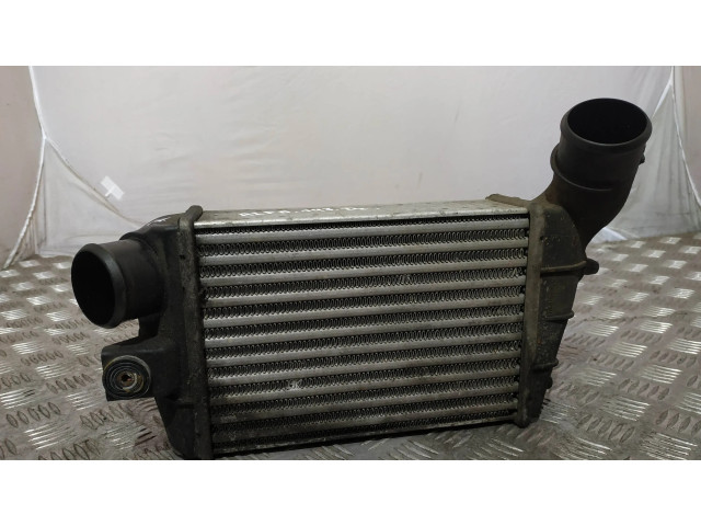 Интеркулер 46744880 Alfa Romeo 147 1.9