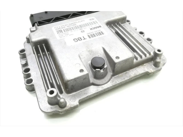 Блок управления двигателя 39120-2A302, 0281018188   KIA Carens II