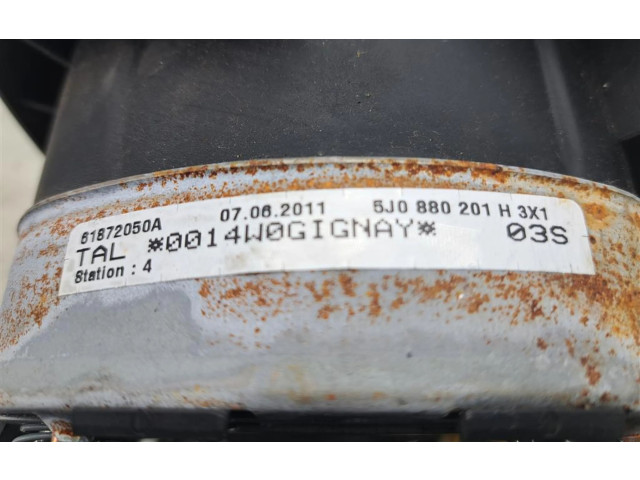 Подушка безопасности водителя 5J0880201H Skoda Fabia Mk2 (5J)