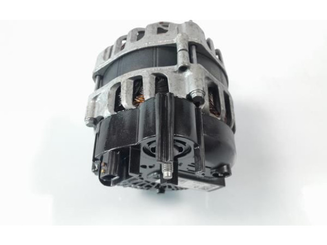 Генератор 231001167R Dacia Sandero