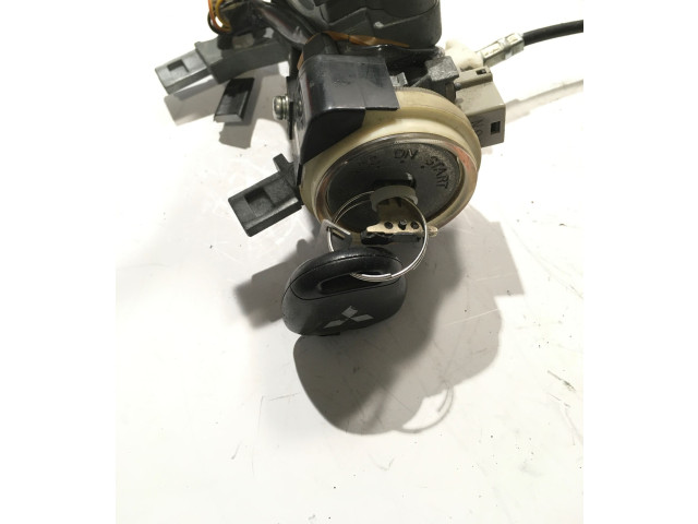 Комплект зажигания 1860A702, 2758004693 Mitsubishi Pajero