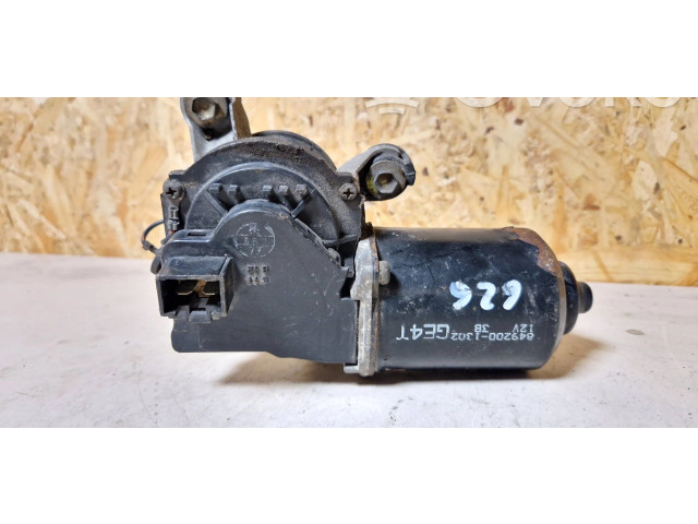 Моторчик дворников 8492001302 Mazda 626