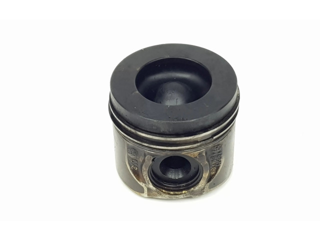  Поршень с шатуном  PISTON204DTA, 204DTA  Land Rover Range Rover Velar  
