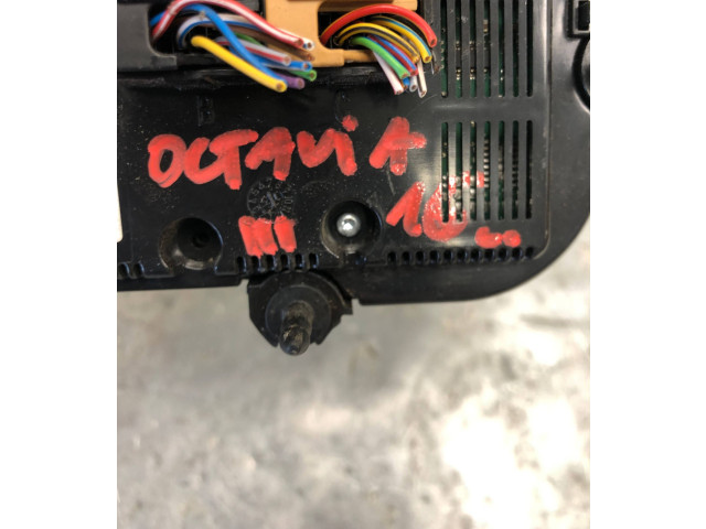 Блок управления климат-контролем 5E0907044T   Skoda Octavia Mk3 (5E)