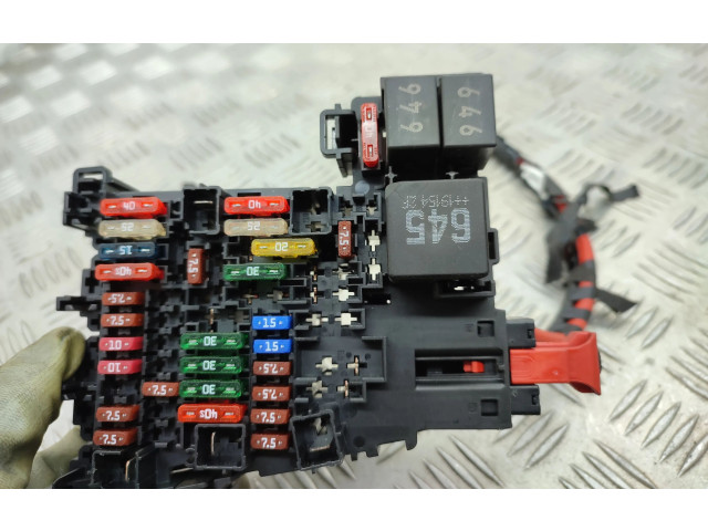 Блок предохранителей 5Q0937615C Audi A3 S3 8V