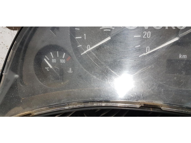 Панель приборов 88311302   Opel Combo C       