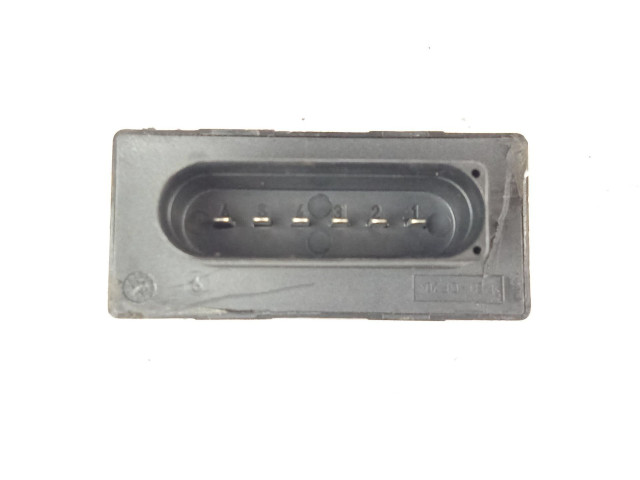 Блок управления 3Q0906121D Volkswagen Caddy