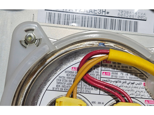 Подушка безопасности водителя 7030A141XA, 1FWXVZAAE3H   Citroen C-Crosser