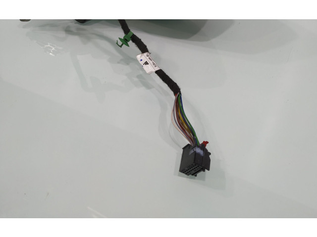 Zpětné zrcátko  Volkswagen Tiguan 2008  047979  