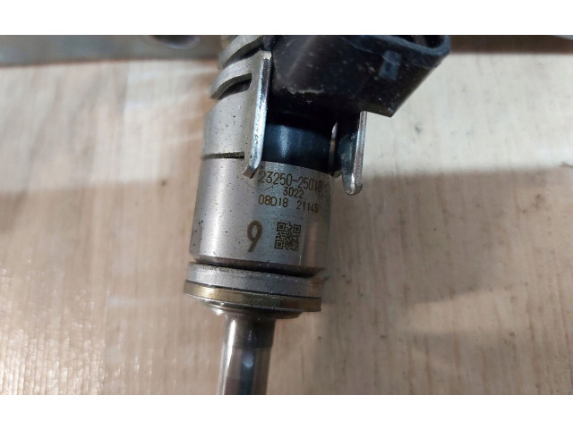 Vstřikovač 23250-25010 Toyota RAV 4 (XA50)