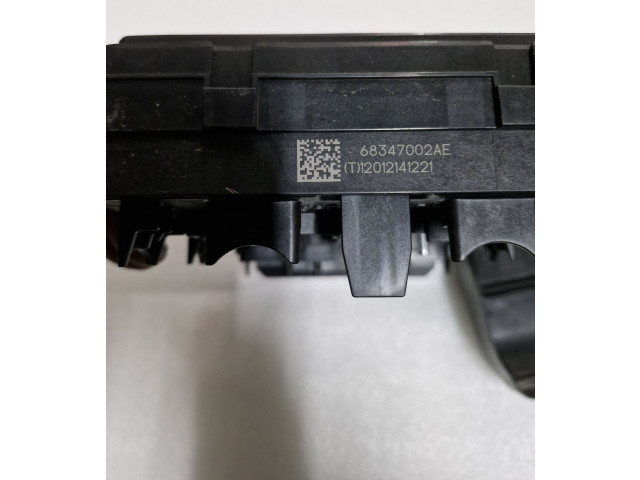 Блок предохранителей  68347002AE   Jeep Grand Cherokee WL    