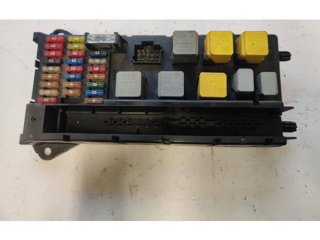 Блок предохранителей A9065450401 Volkswagen Crafter