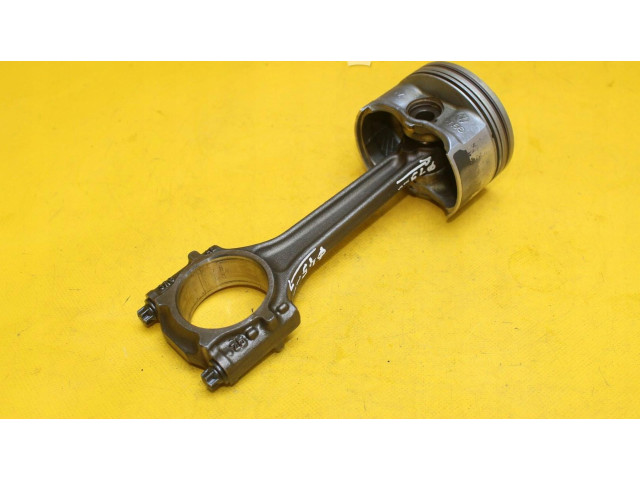 Поршень с шатуном Volkswagen Golf VI